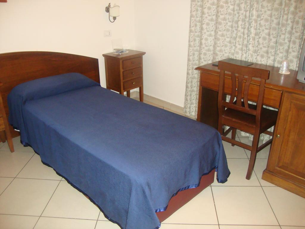Hotel Primus Roma Room photo