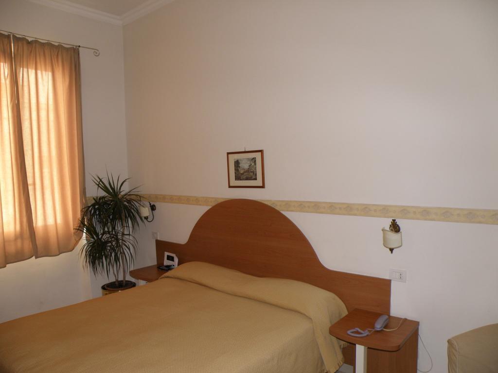 Hotel Primus Roma Room photo