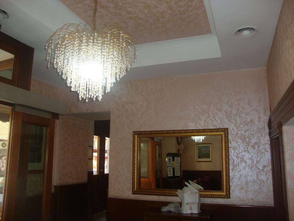 Hotel Primus Roma Exterior photo
