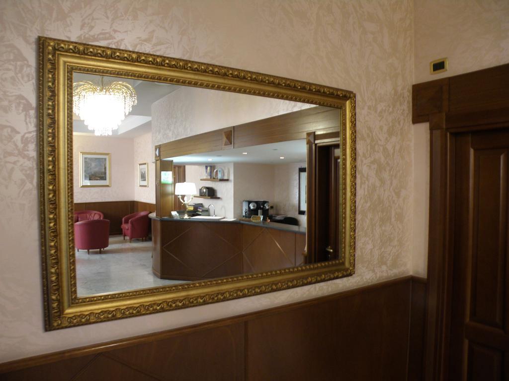 Hotel Primus Roma Exterior photo